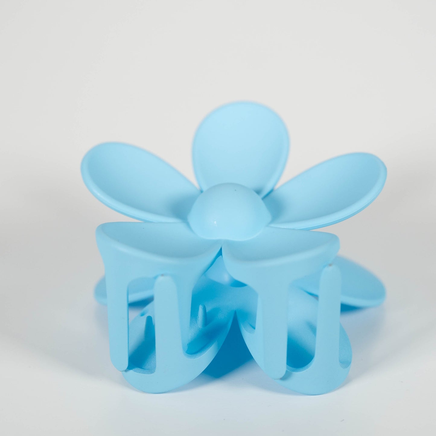 light blue flower claw clip